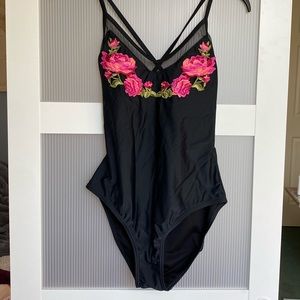 Black flower embroidered one piece  swimsuit
